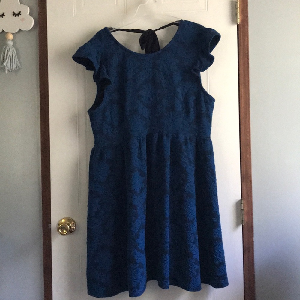 Black and blue open back mini dress